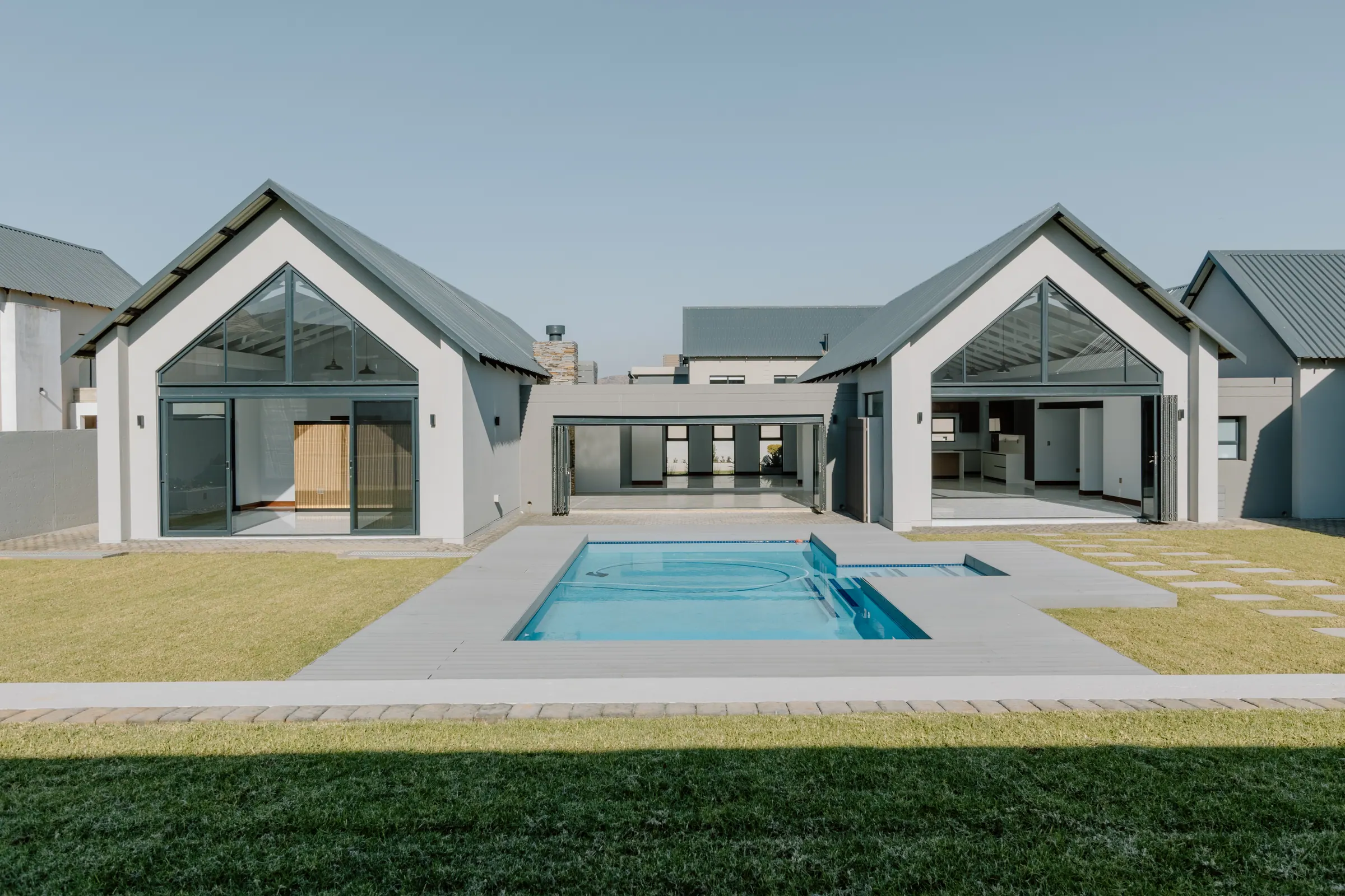 Editorial interior of Leloko Estate bathroom, Hartbeespoort — daylight photography by TimeSake Media